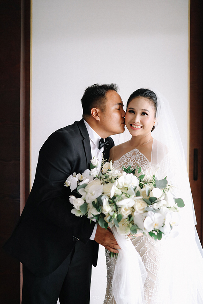 Wedding of Daniel & Emmilia (Ritz Carlton Bali) by Hian Tjen - 037