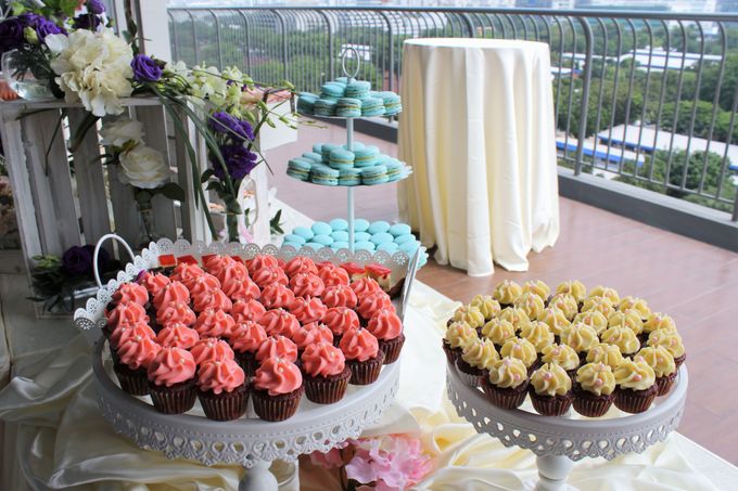 Rustic Wedding Dessert Table by Manna Pot Catering - 007 Rustic Wedding Dessert Table by Manna Pot Catering - 007