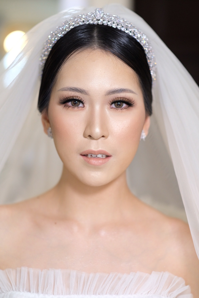 Makeup Wedding Morning Look by Devi Lie - 004