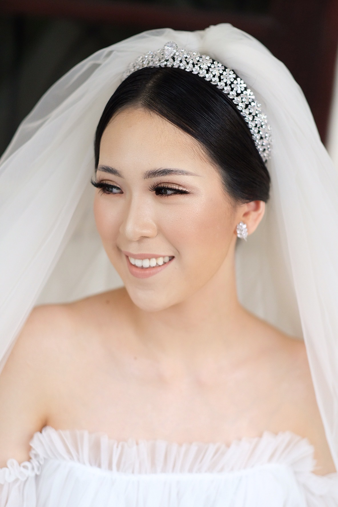 Makeup Wedding Morning Look by Devi Lie - 001