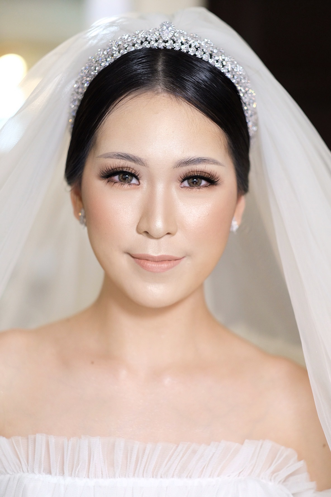 Makeup Wedding Morning Look by Devi Lie - 005