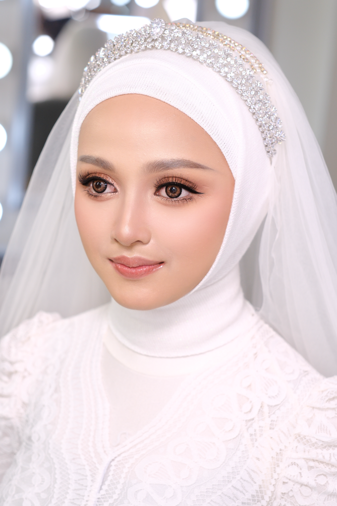 Makeup wedding by Devi Lie - 001