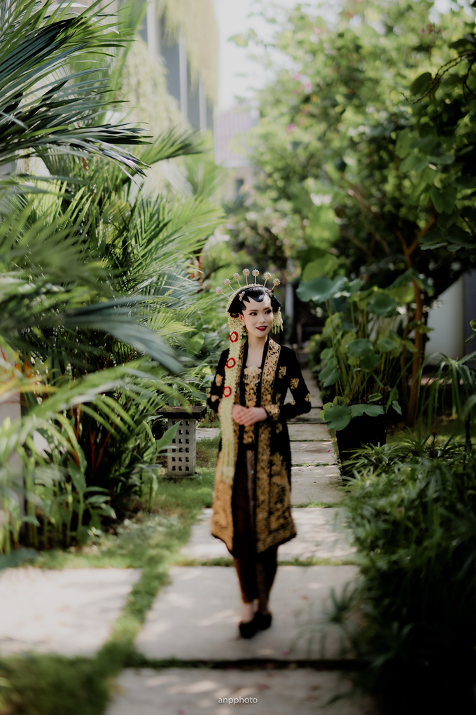 Makeup Wedding 
Mrs. Ke’ Ren by Devi Lie - 001