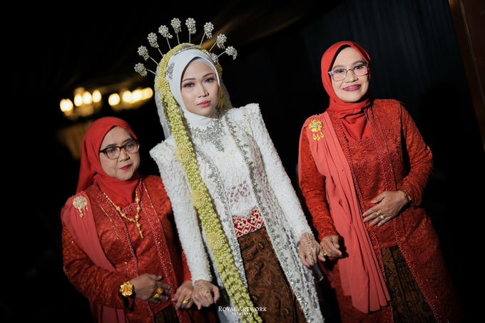 Makeup Wedding
Mrs. Sandy by Devi Lie - 003