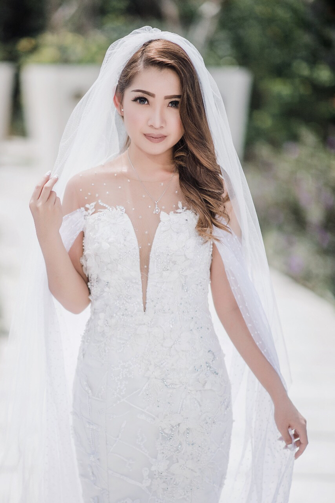 Natural wedding makeup look by Studio 8 Bali Photography - 003