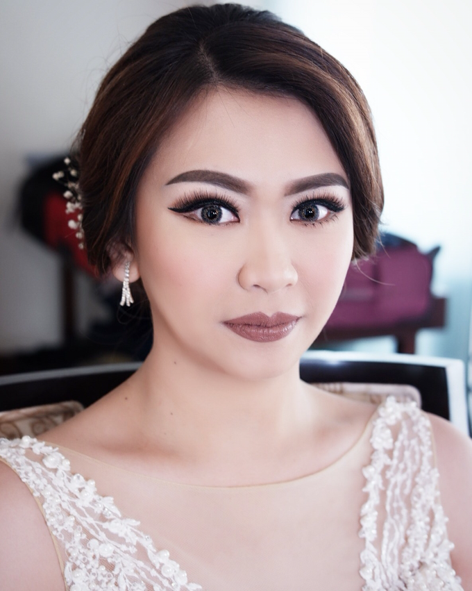 Fierce and bold look wedding Makeup by Dexterite Makeup Artist - 001