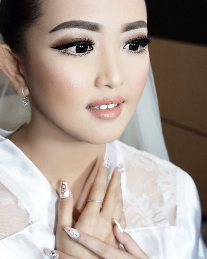 Fierce and bold look wedding Makeup by Dexterite Makeup Artist - 005