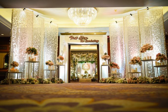 An Amazing Fairy tale Wedding by JW Marriott Hotel Surabaya - 020 An Amazing Fairy tale Wedding by JW Marriott Hotel Surabaya - 020