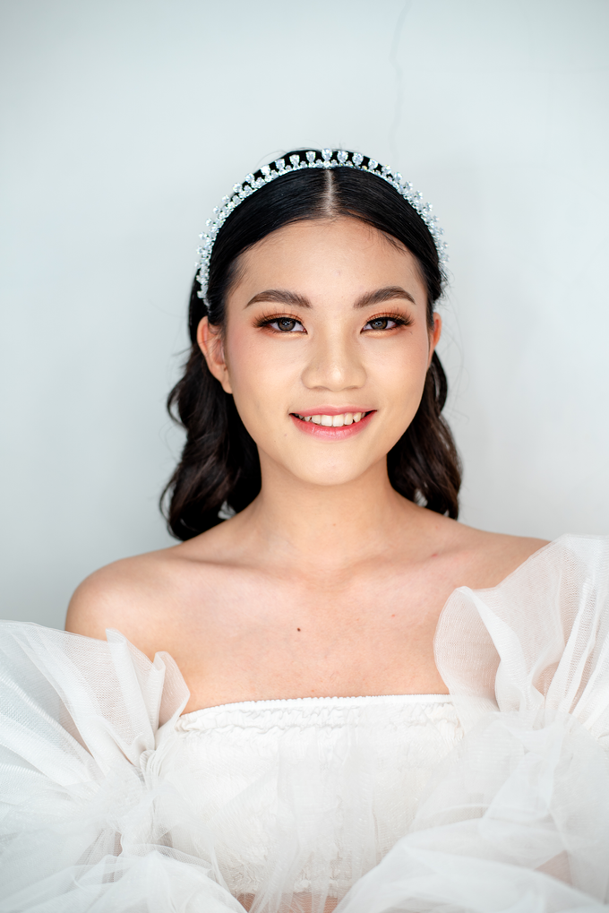 Romantic Wedding Look by Dhea Arway Makeup Artist - 003 Romantic Wedding Look by Dhea Arway Makeup Artist - 003