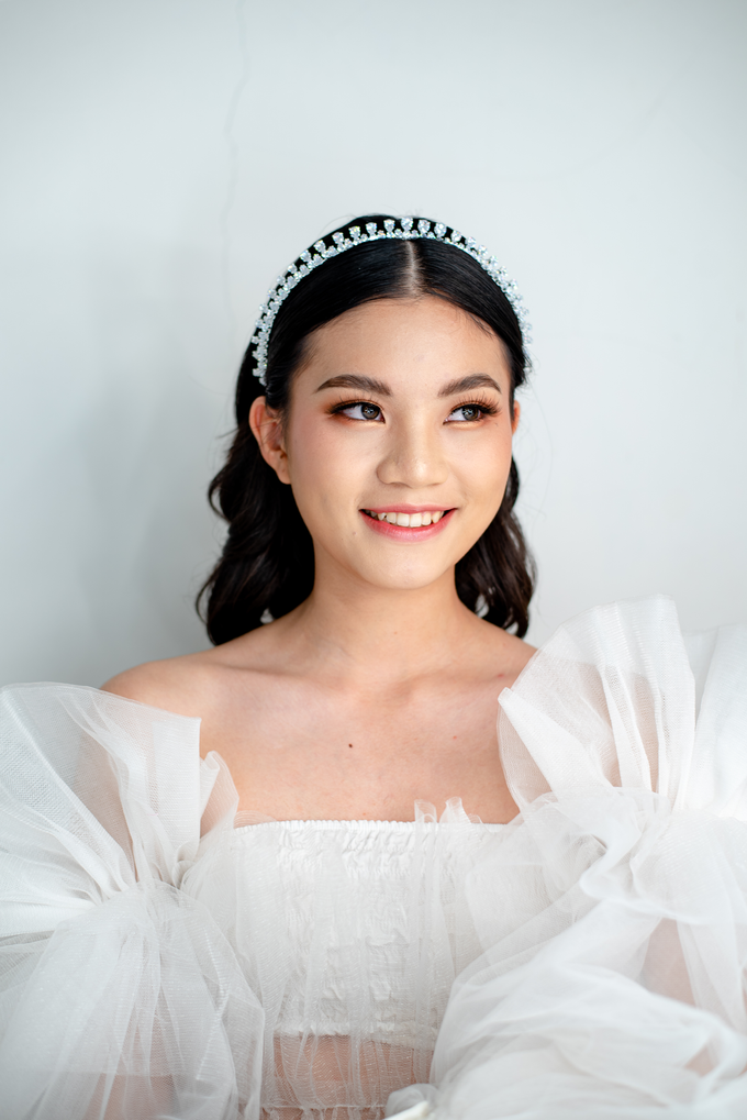 Romantic Wedding Look by Dhea Arway Makeup Artist - 004 Romantic Wedding Look by Dhea Arway Makeup Artist - 004