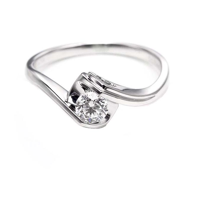 Refined Diamond Ring TIARIA Bridestory