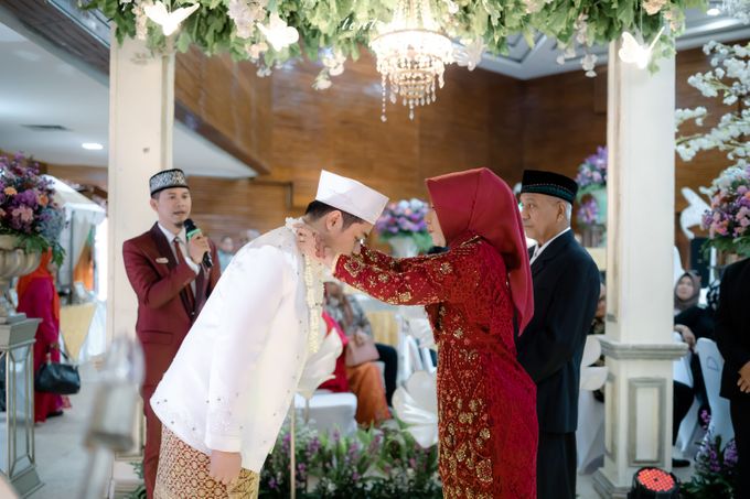 THE WEDDING DREAMS OF IFA & DHIMAS by Wedding Dreams Organizer - 006