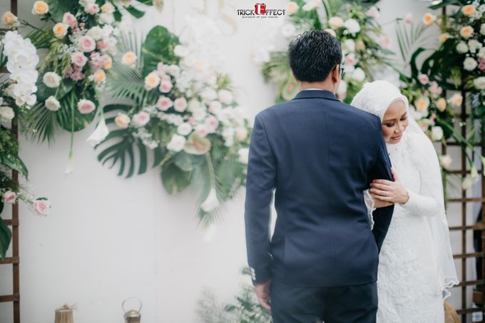 The Wedding of Dini & Sigit by Trickeffect - 032