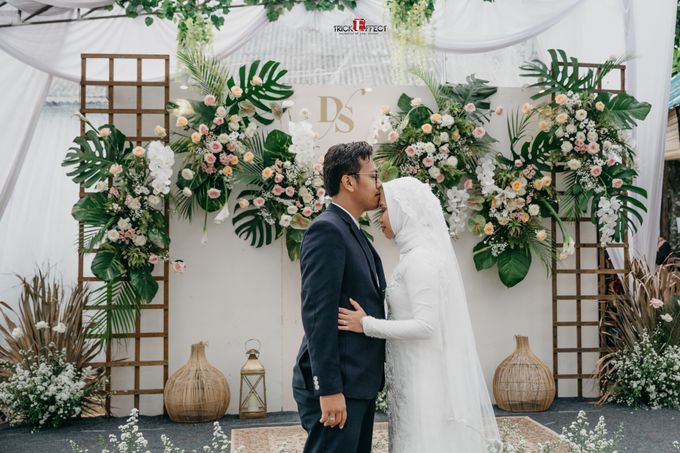 The Wedding of Dini & Sigit by Trickeffect - 038 The Wedding of Dini & Sigit by Trickeffect - 038