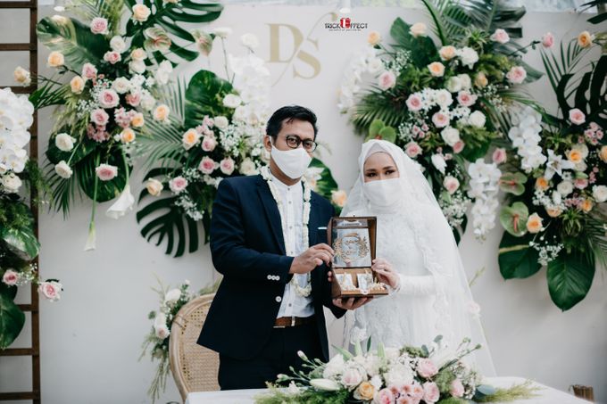 The Wedding of Dini & Sigit by Trickeffect - 023