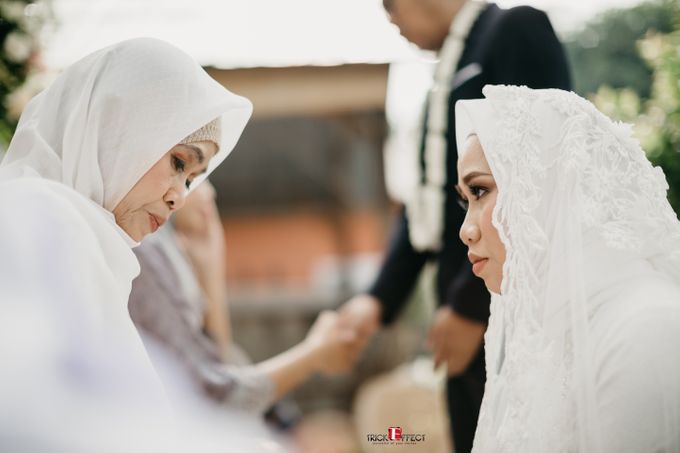 The Wedding of Dini & Sigit by Trickeffect - 024