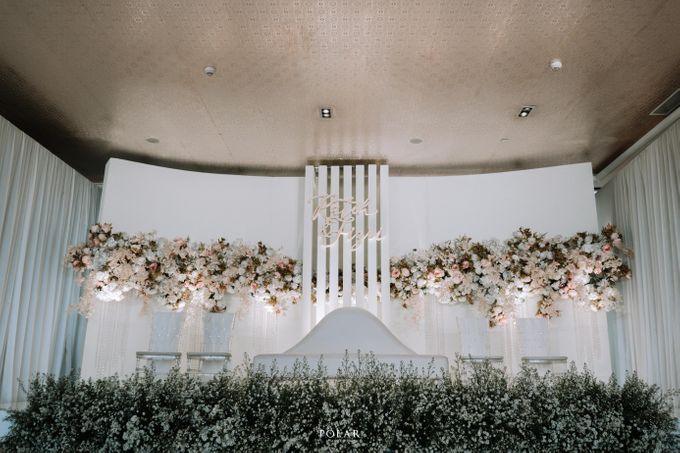 Ratih & Fizry Wedding Decoration at Trans 18th Floor by Valentine Wedding Decoration - 039