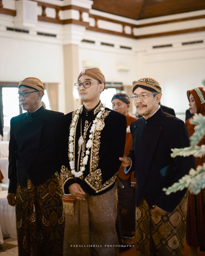 The Wedding of Tyas & Aji by Obong Management - 011 The Wedding of Tyas & Aji by Obong Management - 011