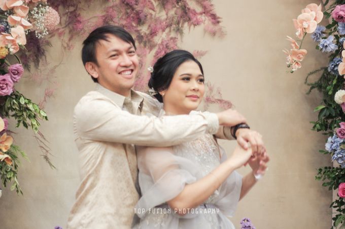 Simple & Intimate Engagement of Mira & Marsel | Hotel Santika Bintaro by Top Fusion Wedding - 004 Simple & Intimate Engagement of Mira & Marsel | Hotel Santika Bintaro by Top Fusion Wedding - 004
