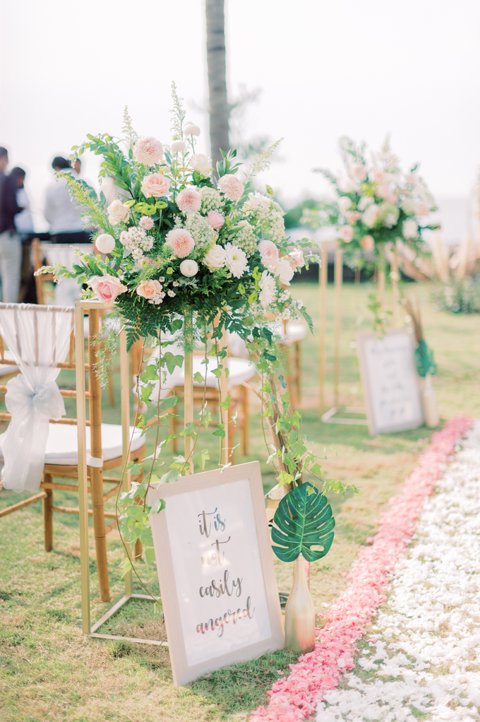 The Wedding of Suma & Mugi by Dona Wedding Decoration & Planner - 005 The Wedding of Suma & Mugi by Dona Wedding Decoration & Planner - 005