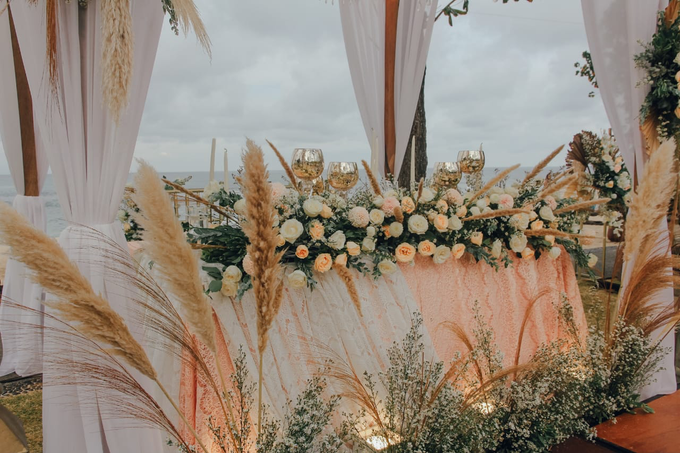 The Wedding of Michael & Nio Kiki by Dona Wedding Decoration & Planner - 007 The Wedding of Michael & Nio Kiki by Dona Wedding Decoration & Planner - 007