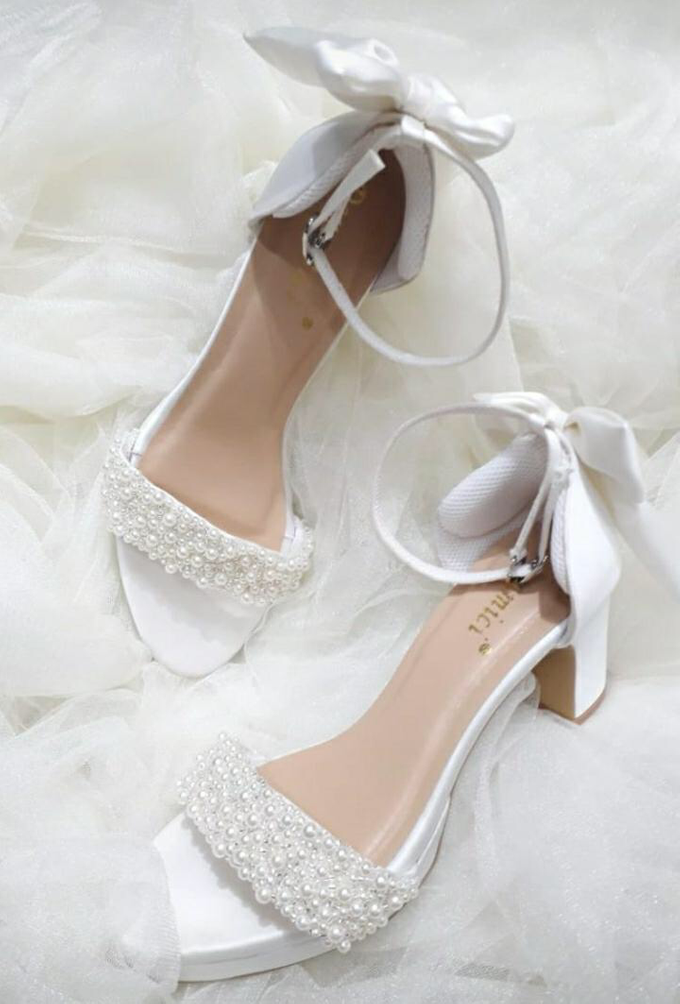 Custom Wedding Shoes by Donamici 