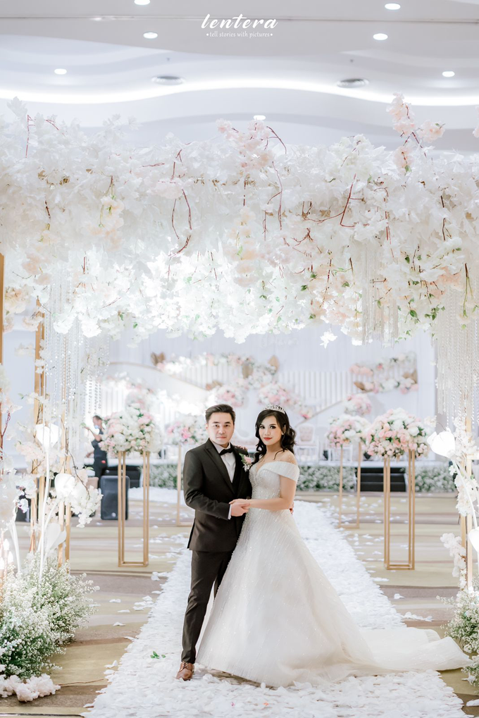 Kevin & Disca 03.10.2021 by Hotel Santika Premiere Hayam Wuruk - 003 Kevin & Disca 03.10.2021 by Hotel Santika Premiere Hayam Wuruk - 003