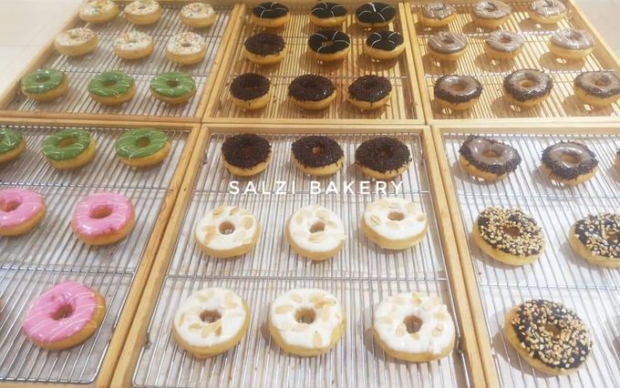 Donat Produksi Salzi Bakeri by Salzi Bakery - 001 Donat Produksi Salzi Bakeri by Salzi Bakery - 001