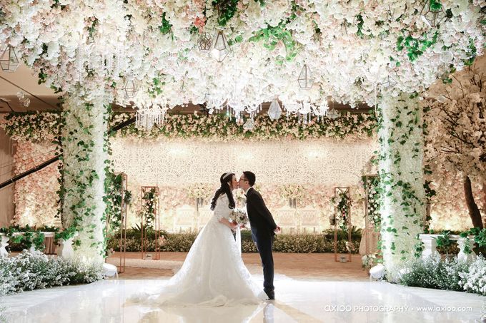 Shangri-la Hotel - Delbert & Dea by Maestro Wedding Organizer - 004 Shangri-la Hotel - Delbert & Dea by Maestro Wedding Organizer - 004