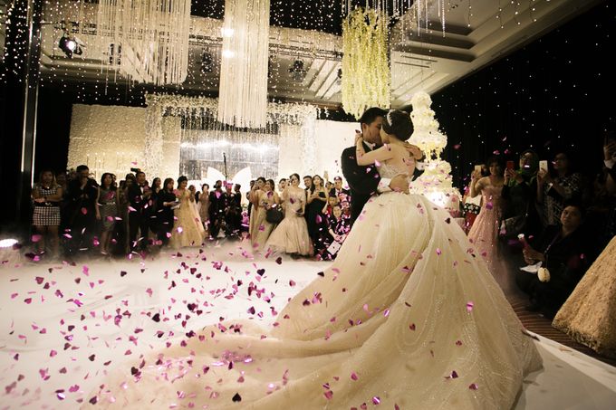 Wedding Of Alex Sanlia By Eugene Friends Bridestory Com