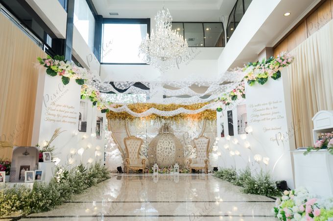 Royal Kuningan, 27 Jul '19 by Pisilia Wedding Decoration - 010 Royal Kuningan, 27 Jul '19 by Pisilia Wedding Decoration - 010