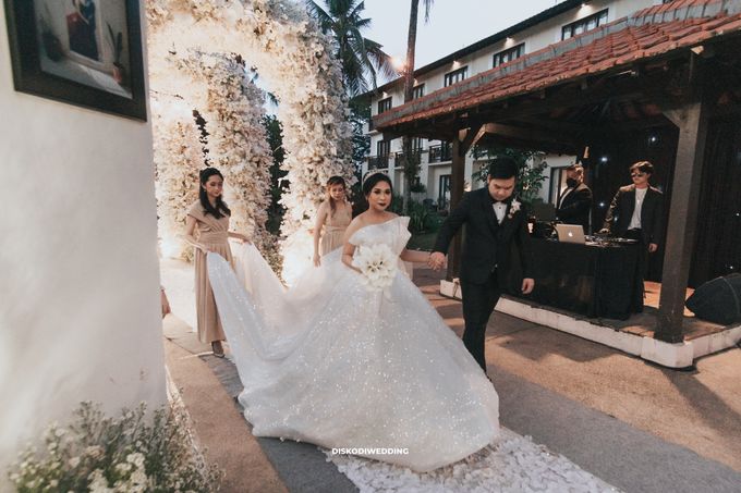 Sheraton Lampung | Intimate Yogi & Yovi by diskodiwedding - 008 Sheraton Lampung | Intimate Yogi & Yovi by diskodiwedding - 008