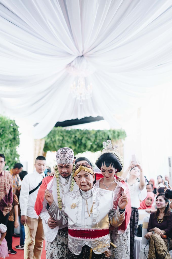 Javanese Wedding Jogja Culture by HR Team Wedding Group - 018 Javanese Wedding Jogja Culture by HR Team Wedding Group - 018