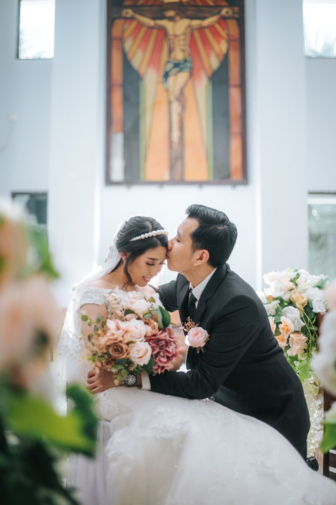 Pemberkatan Agung & Yurika by GoFotoVideo - 007 Pemberkatan Agung & Yurika by GoFotoVideo - 007