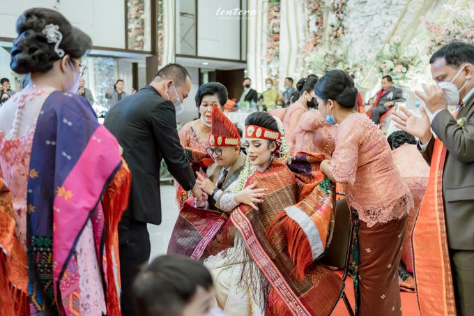 The Wedding Jendri & Naomi by Lentera Fotografi - 009