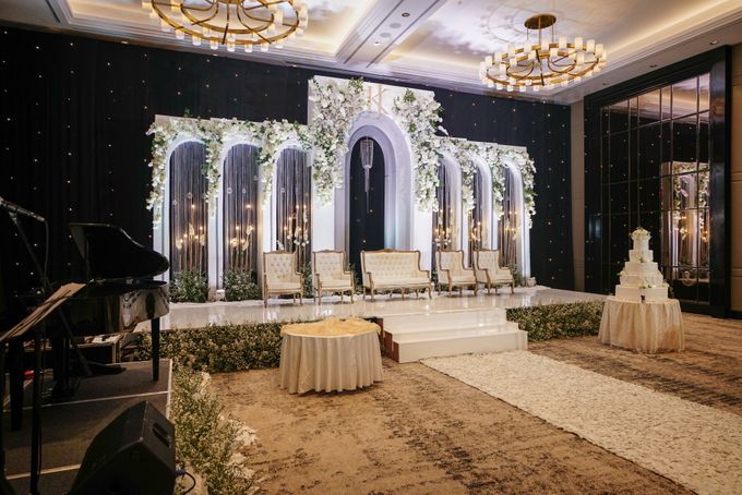 KINO BALLROOM - THE WEDDING OF K & J by GLORIOSA DECORATION - 002