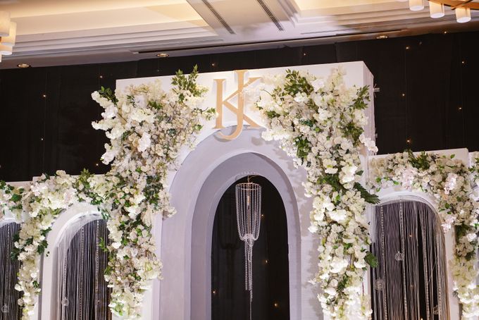 KINO BALLROOM - THE WEDDING OF K & J by GLORIOSA DECORATION - 010