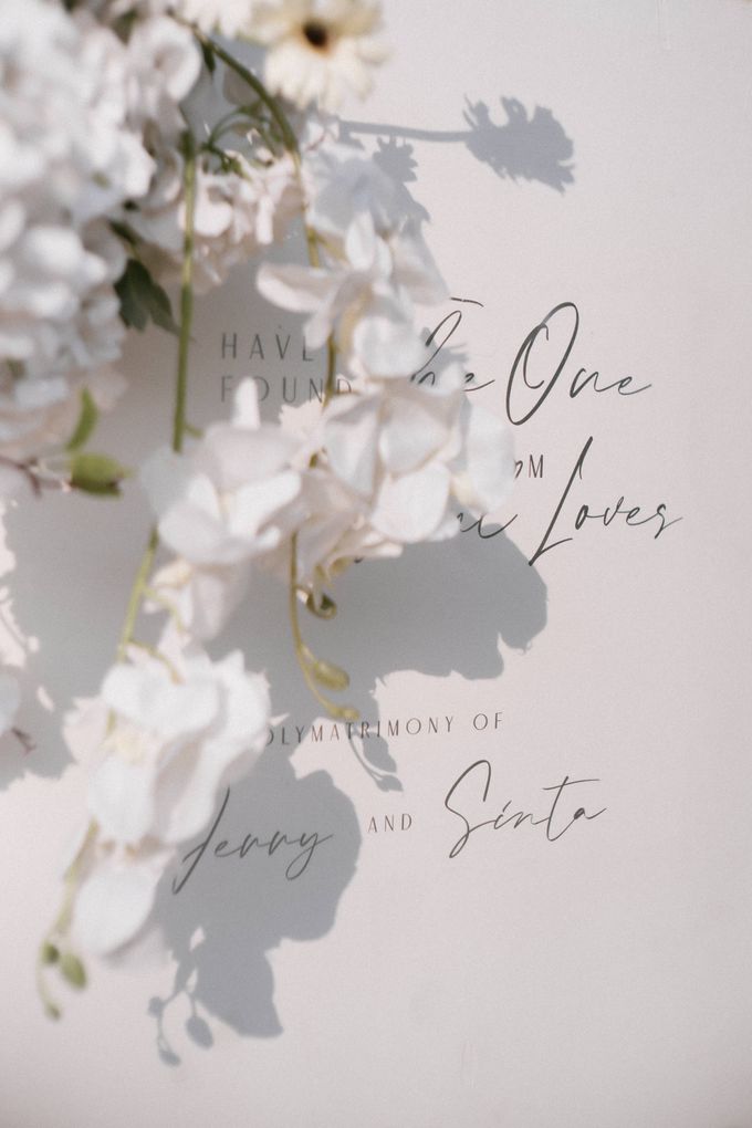 Jerry & Sinta Holy Matrimony Decoration at Ritz Carlton Bali by Infinity Wedding Planner - 006