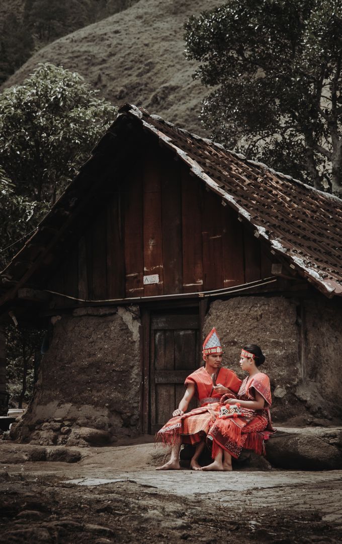 Prewed Batak Danau Toba by tobature lake toba photography - 002