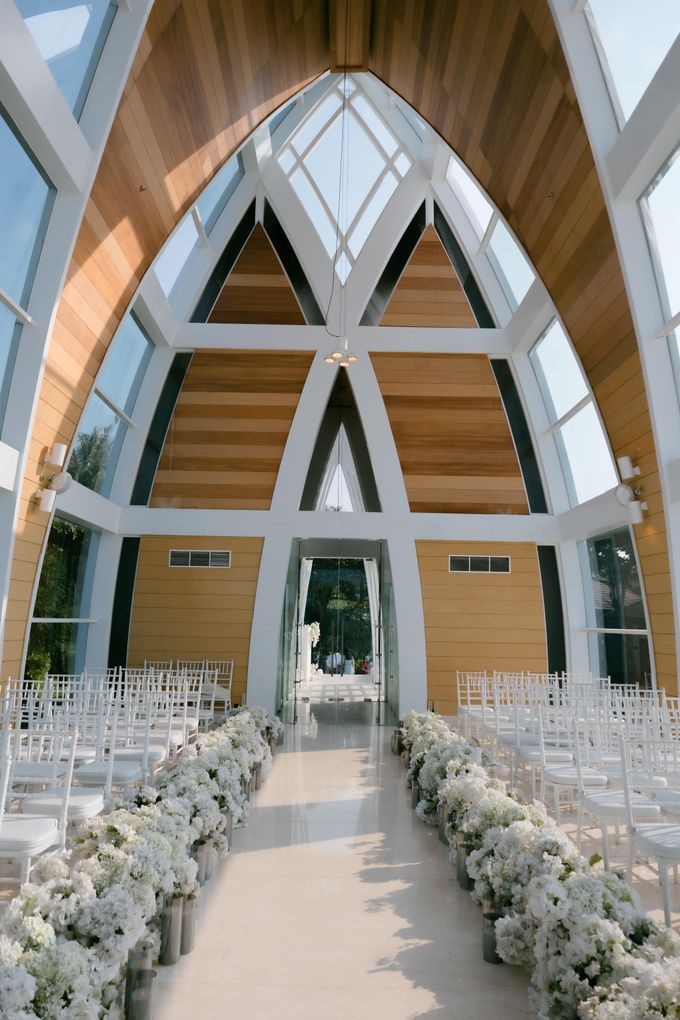 Jerry & Sinta Holy Matrimony Decoration at Ritz Carlton Bali by Infinity Wedding Planner - 018