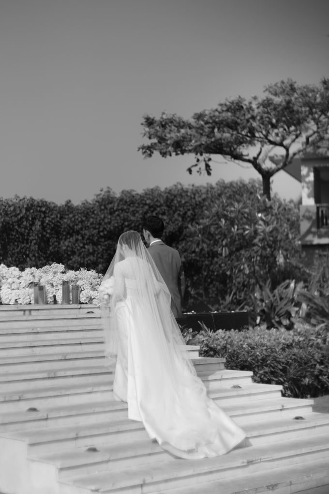 Jerry & Sinta Holy Matrimony Decoration at Ritz Carlton Bali by Infinity Wedding Planner - 025