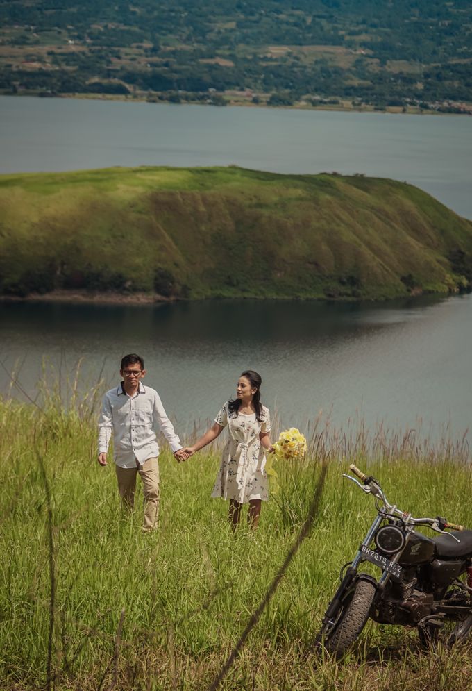 Prewed Batak Danau Toba by tobature lake toba photography - 004