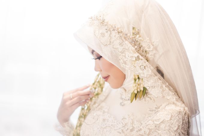 Intimate Wedding | Niar & Dhani by LAKSMI - Kebaya Muslimah & Islamic Bride - 003