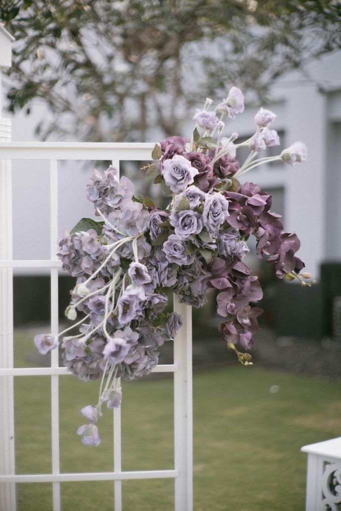 Jerry & Sinta Wedding Decoration at Ritz Carlton Bali by Valentine Wedding Decoration - 012 Jerry & Sinta Wedding Decoration at Ritz Carlton Bali by Valentine Wedding Decoration - 012