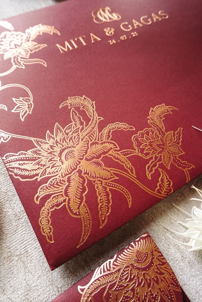 Javanese Maroon by Trouvaille Invitation - 010 Javanese Maroon by Trouvaille Invitation - 010