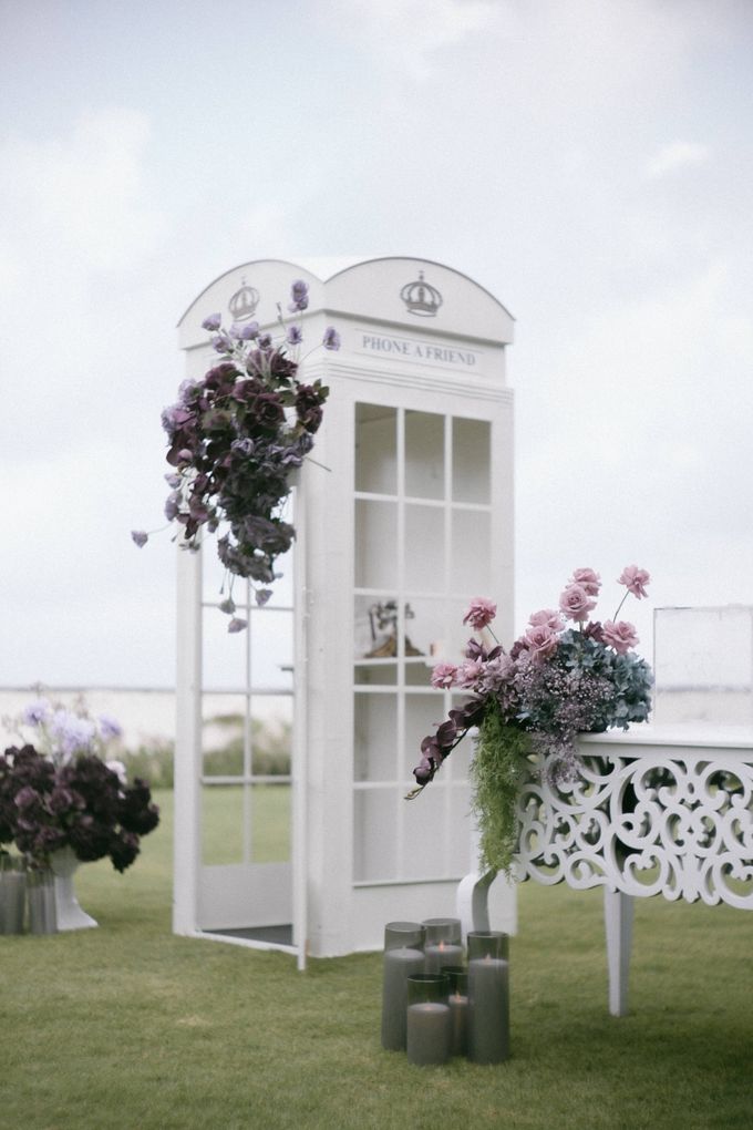 Jerry & Sinta Wedding Decoration at Ritz Carlton Bali by Infinity Wedding Planner - 010