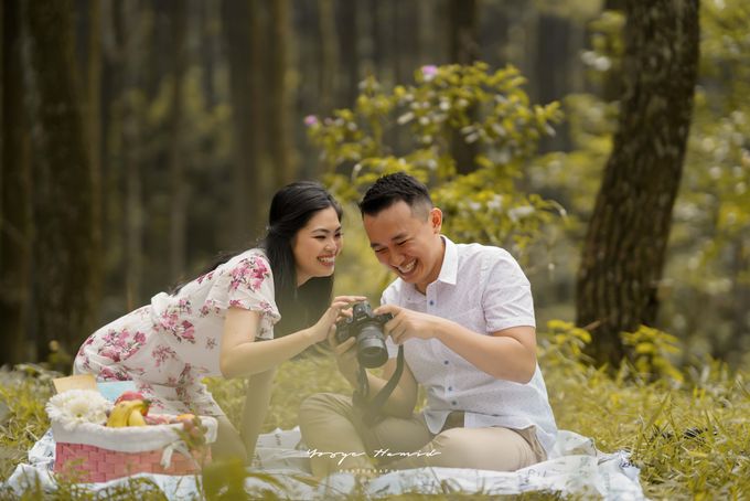 Pre-Wedding by Yosye Hamid Photography - 020 Pre-Wedding by Yosye Hamid Photography - 020