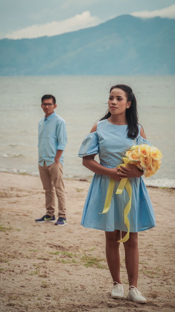 Prewed Batak Danau Toba by tobature lake toba photography - 010