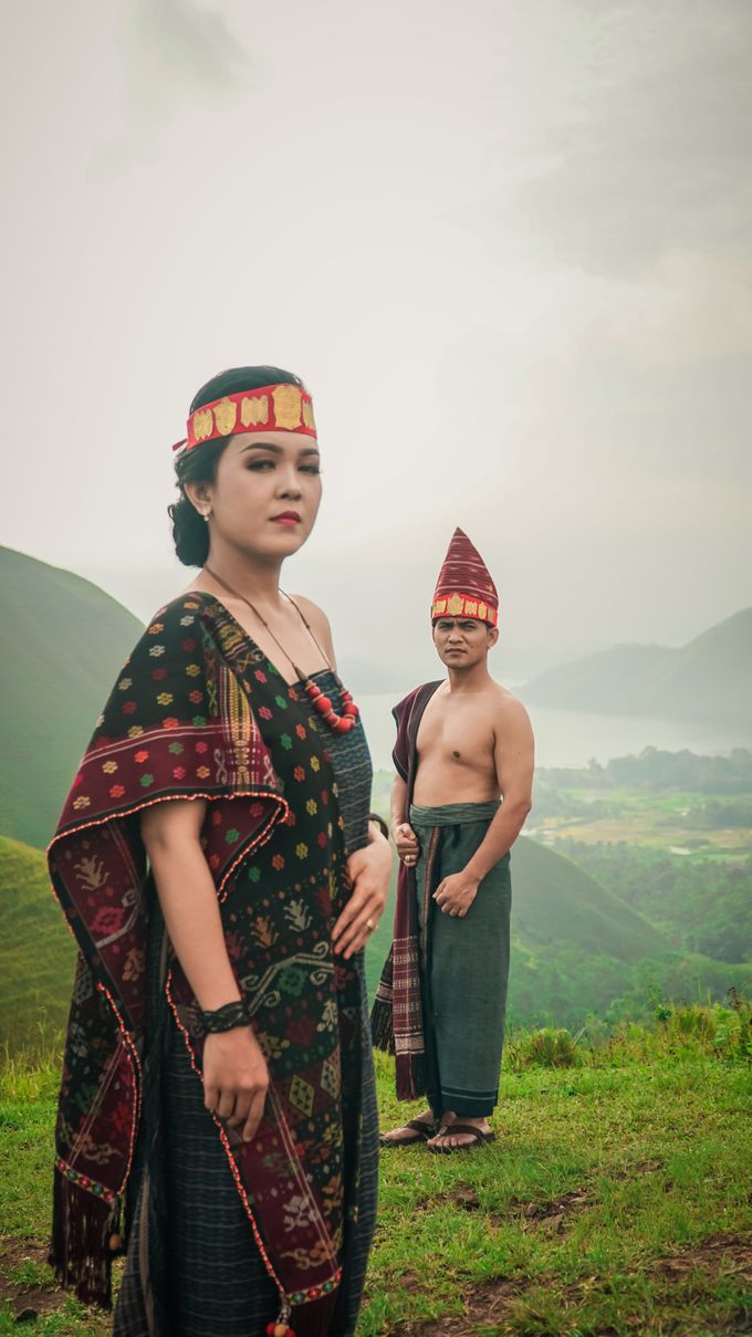 Prewed Batak by tobature lake toba photography - 008