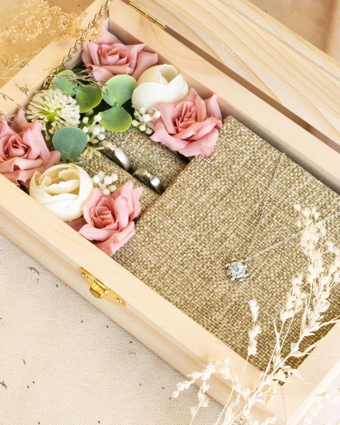 Wedding Ring Paket Seserahan by Emily Jewelry - 002 Wedding Ring Paket Seserahan by Emily Jewelry - 002